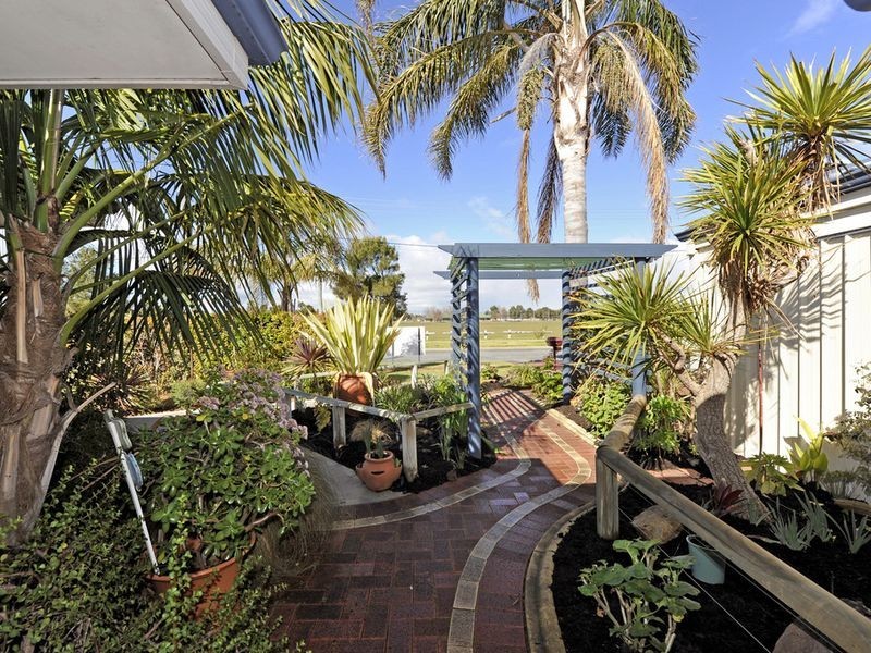 21 Helena Road, Cooloongup WA 6168