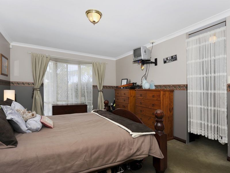 21 Helena Road, Cooloongup WA 6168