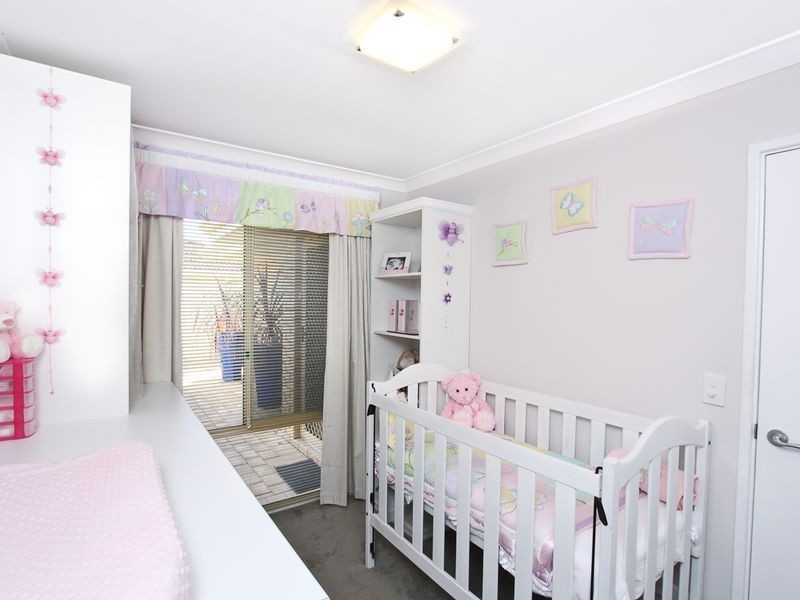 6/5 Merope Close, Rockingham WA 6168