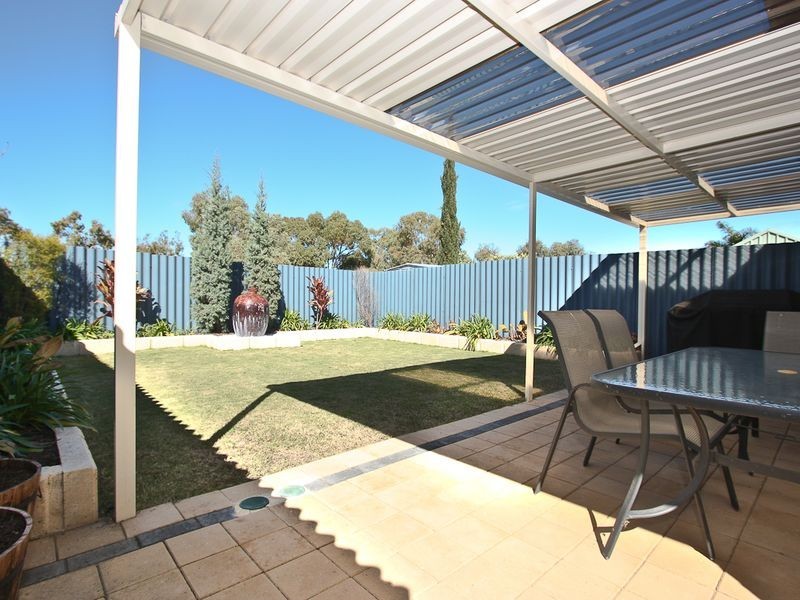6/5 Merope Close, Rockingham WA 6168