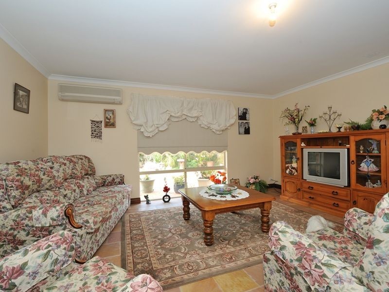 7 McGuire Mews, Rockingham WA 6168