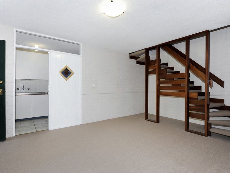 4/13 Merope Close, Rockingham WA 6168