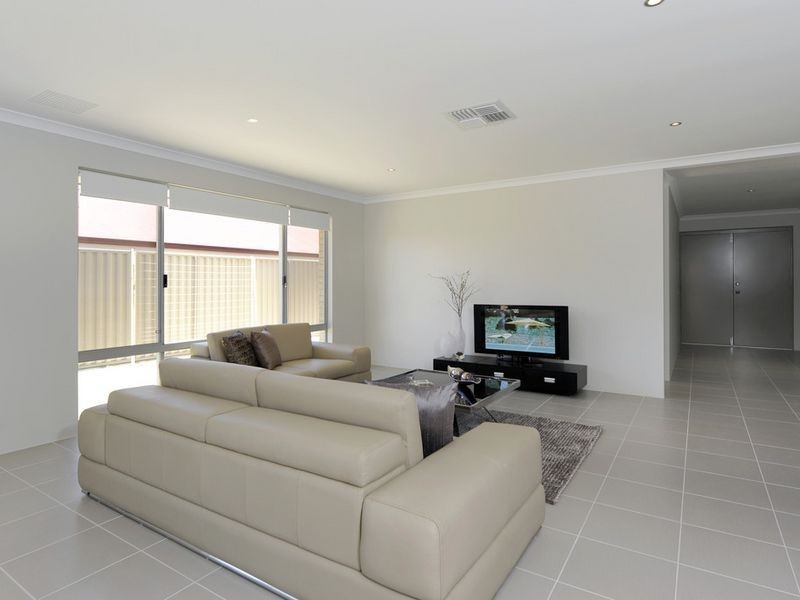 8 Dressage Green, Baldivis WA 6171