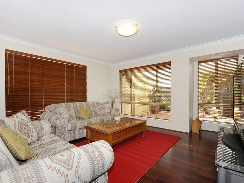 7 Fairway Place, Cooloongup WA 6168