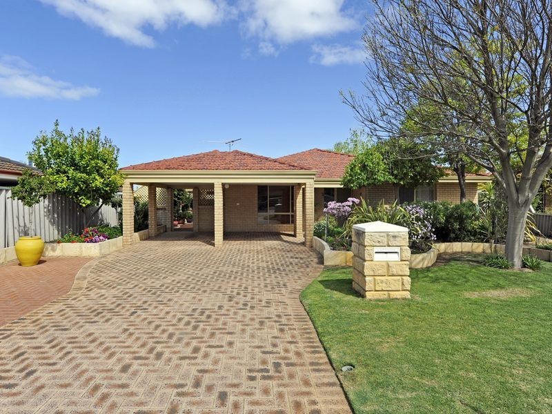7 Fairway Place, Cooloongup WA 6168