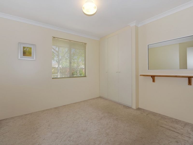 7 Fairway Place, Cooloongup WA 6168