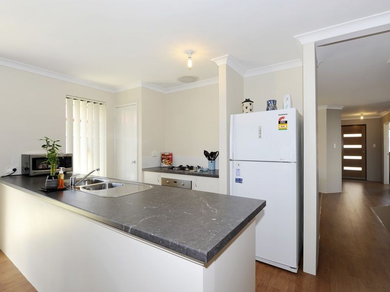 11 Colreavy Ramble, Baldivis WA 6171