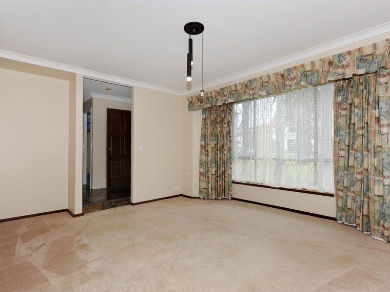 10 Quindalup Court, Hillman WA 6168