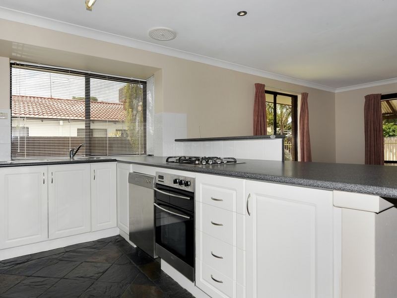 10 Quindalup Court, Hillman WA 6168