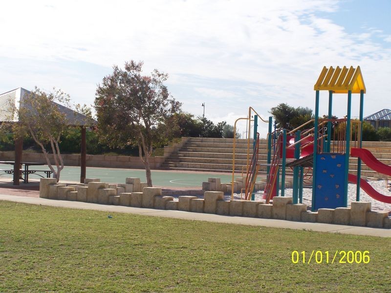 6 George Hibbert Road, Madora Bay WA 6210