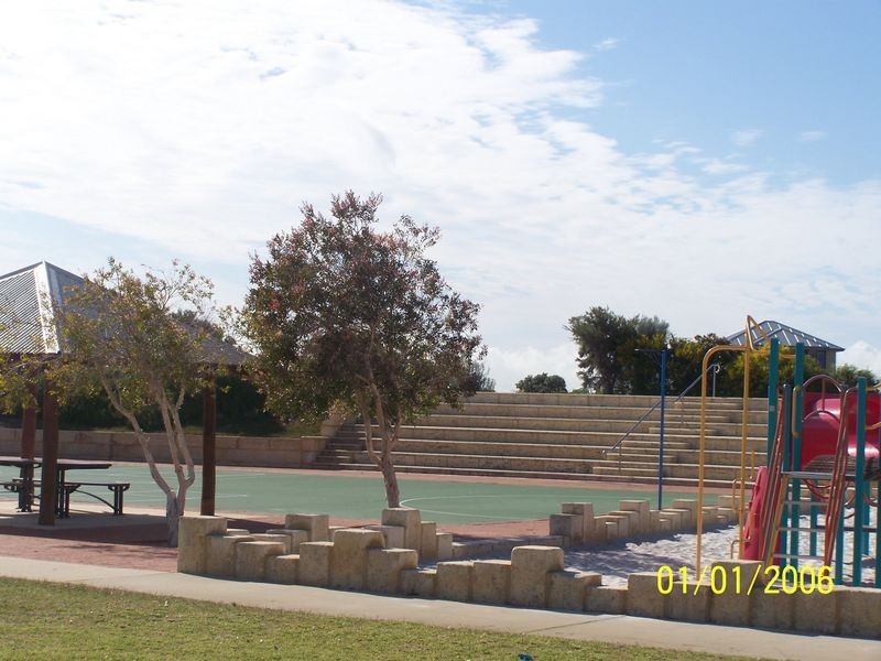 6 George Hibbert Road, Madora Bay WA 6210