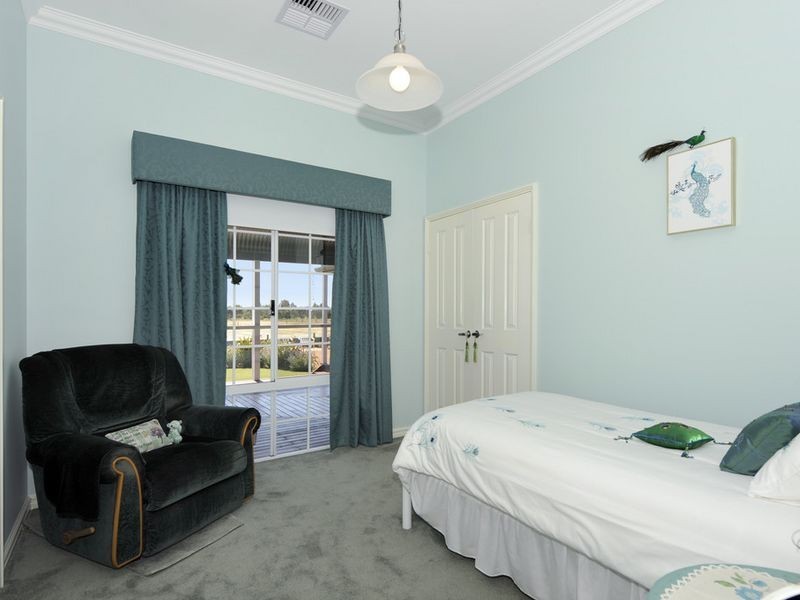 242 Randell Road, Serpentine WA 6125