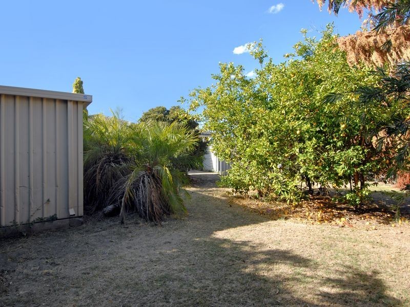 1 Helena Road, Cooloongup WA 6168