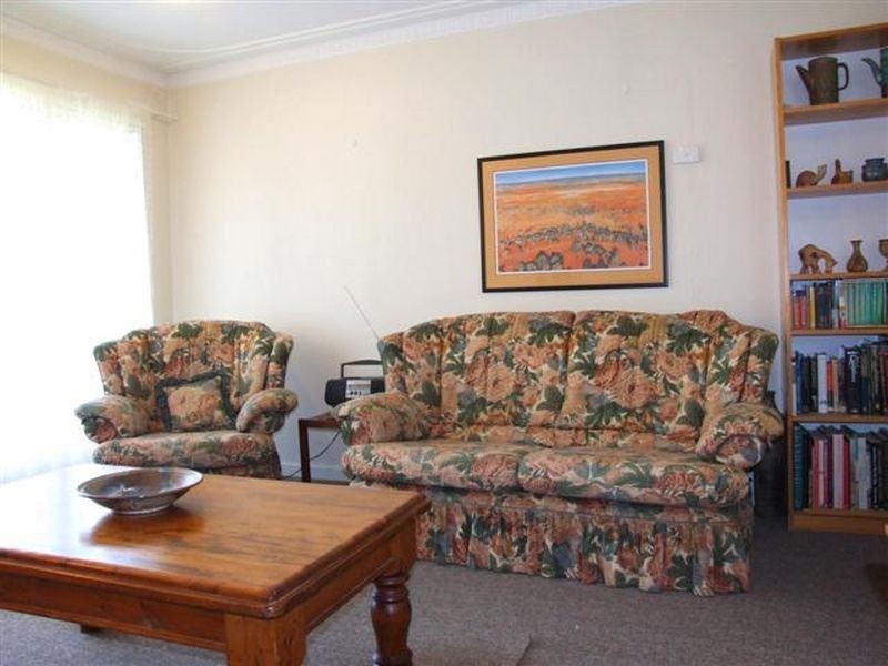 33 Biscayne Street, Safety Bay WA 6169