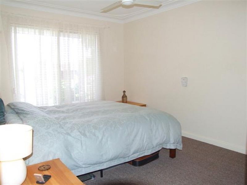 33 Biscayne Street, Safety Bay WA 6169