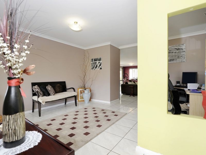 9 Jardine Pass, Bertram WA 6167