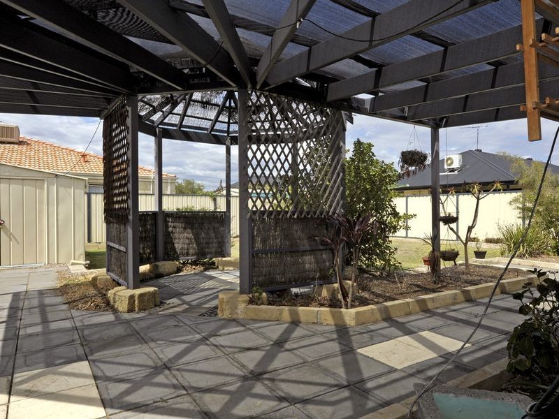 9 Jardine Pass, Bertram WA 6167