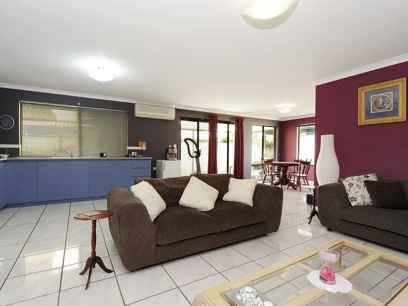 9 Jardine Pass, Bertram WA 6167