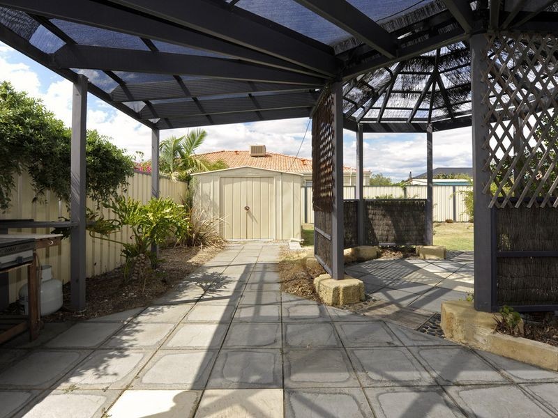 9 Jardine Pass, Bertram WA 6167