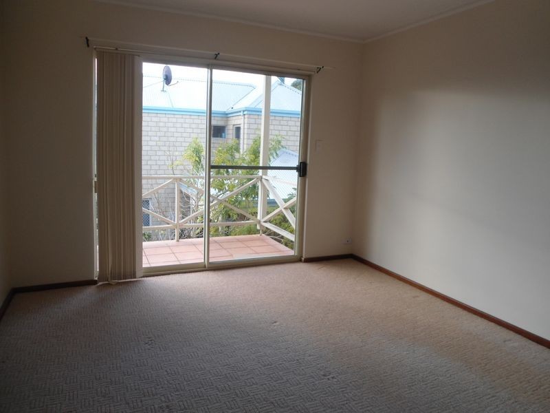 2/67 Harrison Street, Rockingham WA 6168