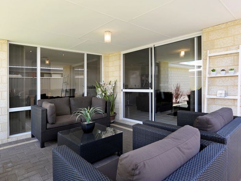 15 Wanderer Parkway, Baldivis WA 6171