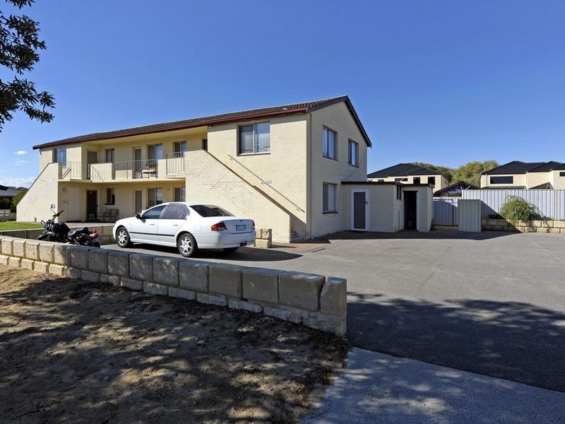 2/45 Parkin Street, Rockingham WA 6168