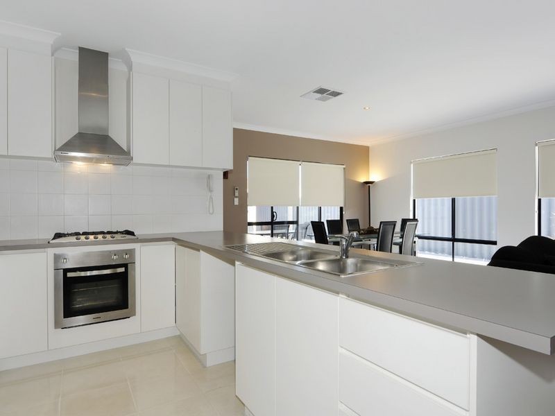 66 Claret Ash Blvd, Baldivis WA 6171