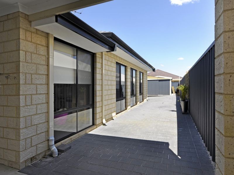 66 Claret Ash Blvd, Baldivis WA 6171