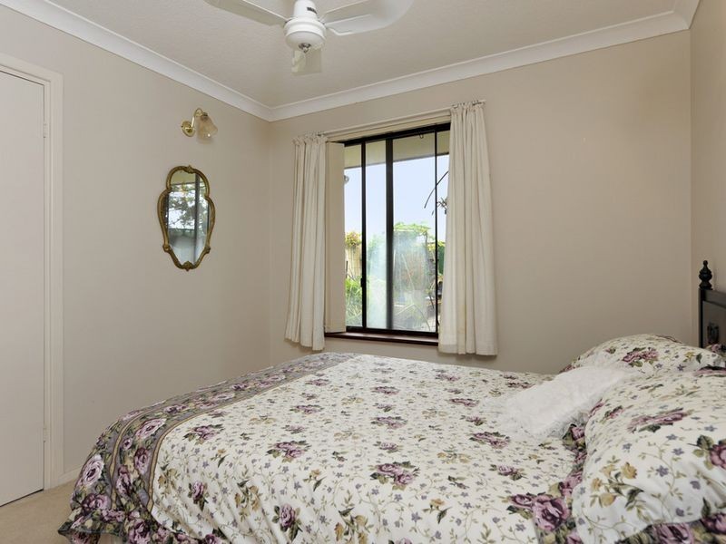 5 Wyola Street, Cooloongup WA 6168