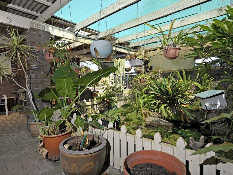 5 Wyola Street, Cooloongup WA 6168