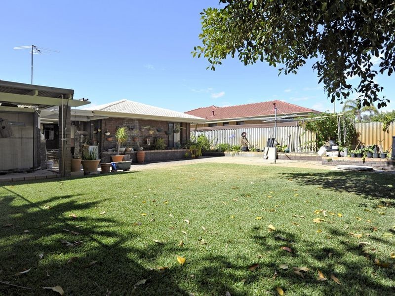 5 Wyola Street, Cooloongup WA 6168