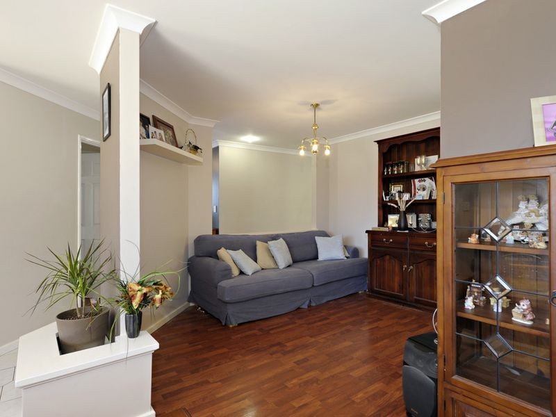 16 Moreton Crescent, Warnbro WA 6169