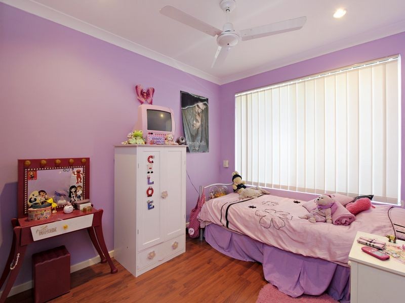 16 Moreton Crescent, Warnbro WA 6169