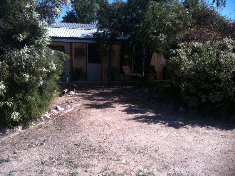 77 Dampier Drive, Golden Bay WA 6174