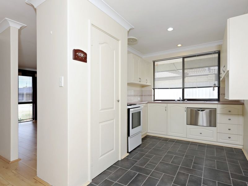 3 Jaugle Place, Waikiki WA 6169