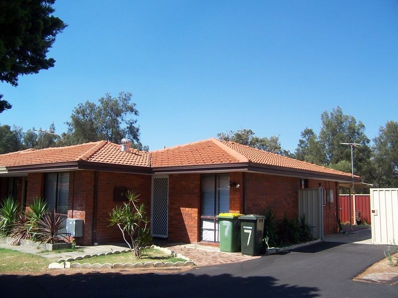7/6 Ashford Avenue, Rockingham WA 6168
