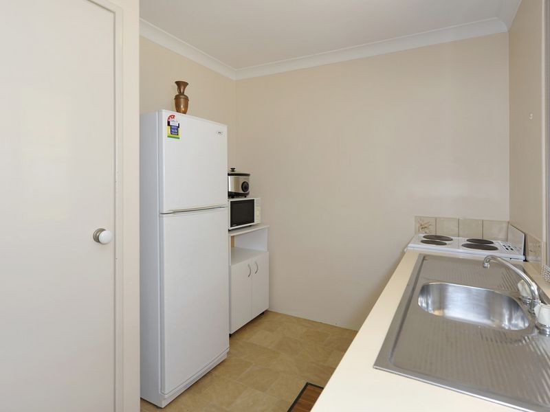 2/8 Merope Close, Rockingham WA 6168