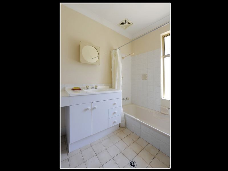 2/8 Merope Close, Rockingham WA 6168