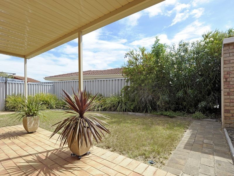 2/8 Merope Close, Rockingham WA 6168