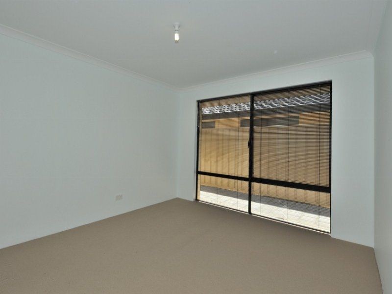 32 Ravensfield Road, Baldivis WA 6171