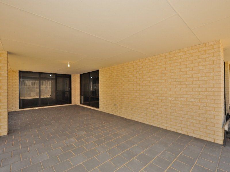 32 Ravensfield Road, Baldivis WA 6171