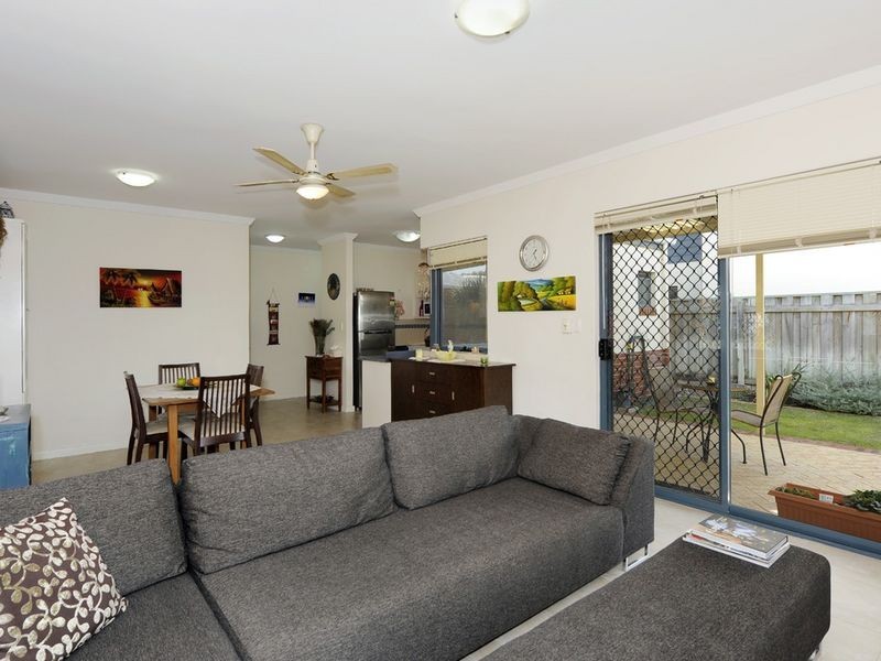 1/110 Parkin Street, Rockingham WA 6168