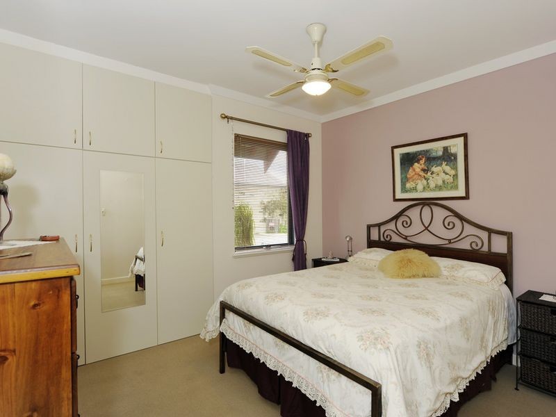 1/110 Parkin Street, Rockingham WA 6168