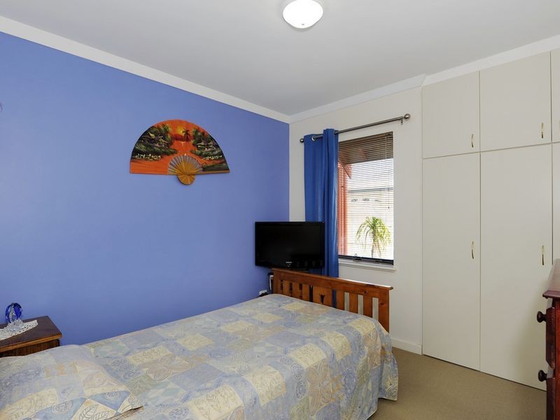 1/110 Parkin Street, Rockingham WA 6168