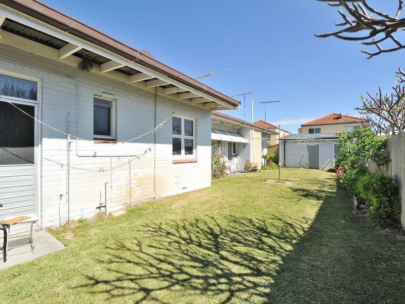 4/70 Kent Street, Rockingham WA 6168