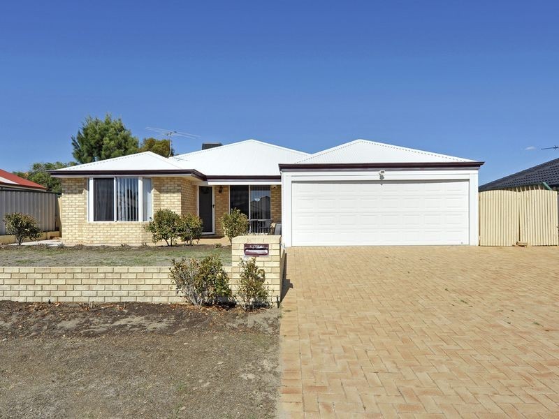 23 Jean Pierre Drive, Port Kennedy WA 6172