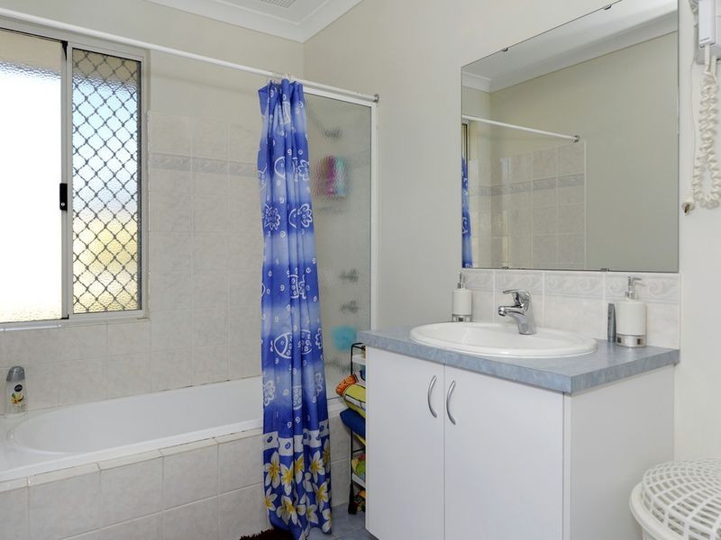 23 Jean Pierre Drive, Port Kennedy WA 6172