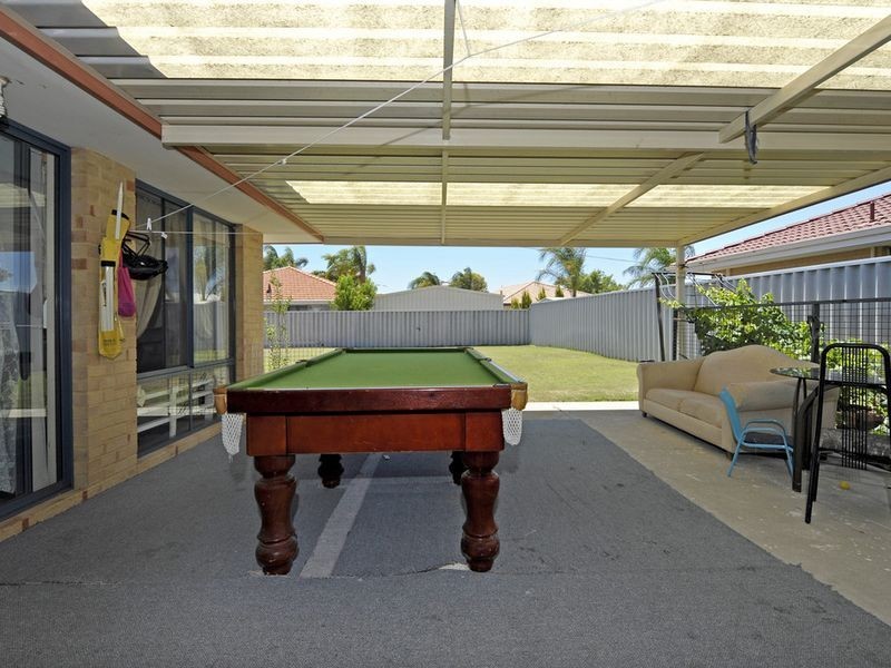 67 Fairview Drive, Waikiki WA 6169