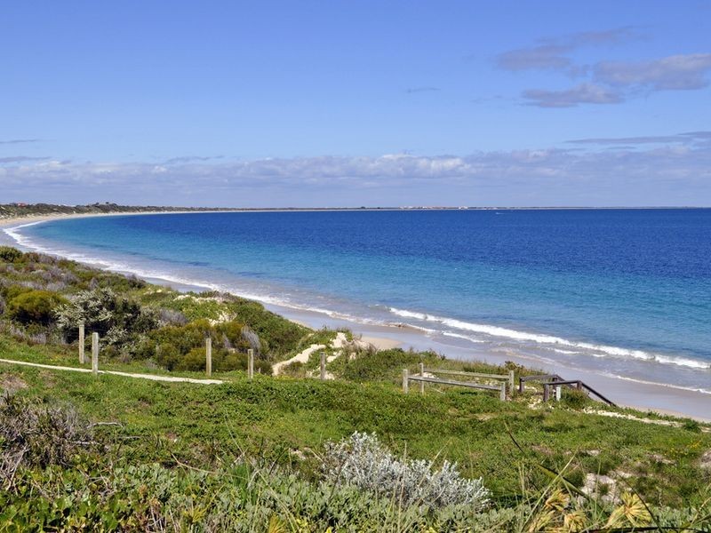 67 Fairview Drive, Waikiki WA 6169