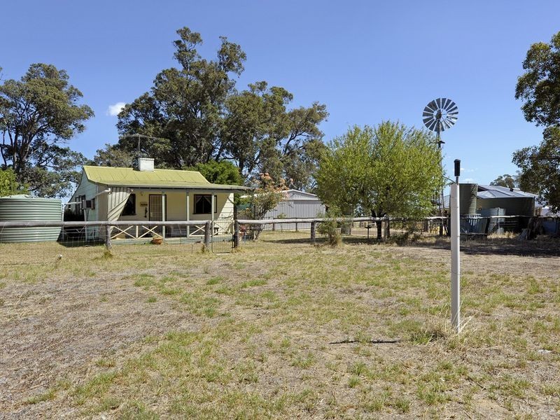 45 Watkins Road, Mundijong WA 6123
